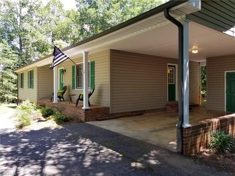 137 Jotish Dr, Pinnacle, NC 27043 photo 2