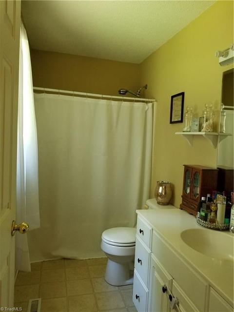 137 Jotish Dr, Pinnacle, NC 27043 photo 7