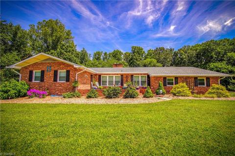 3832 Arbor Dr, Trinity, NC 27370 photo 1