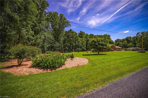 3832 Arbor Dr, Trinity, NC 27370 photo 5