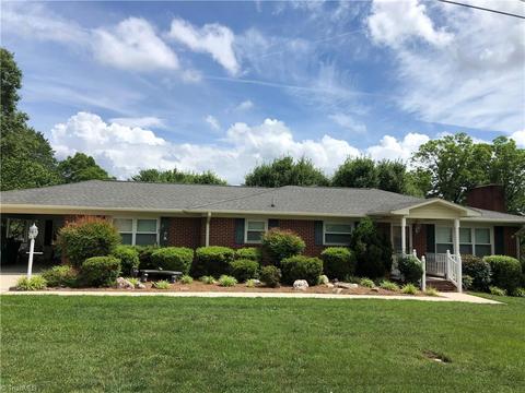 209 Mike St, Dobson, NC 27017 photo 1