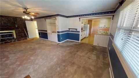 209 Mike St, Dobson, NC 27017 photo 4