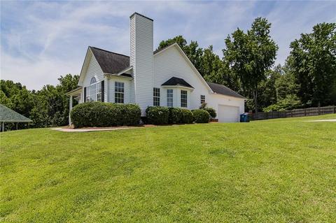 102 Delta Ct, Archdale, NC 27263 photo 1