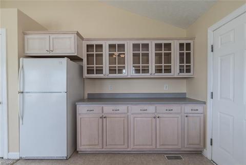 102 Delta Ct, Archdale, NC 27263 photo 6