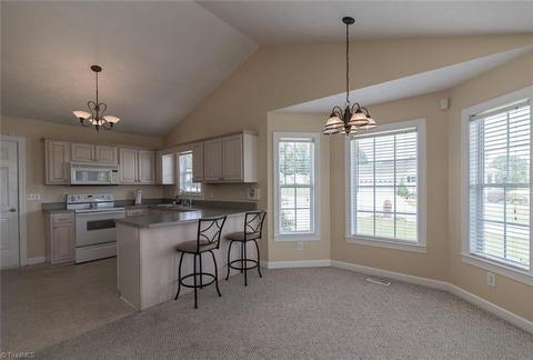 102 Delta Ct, Archdale, NC 27263 photo 9