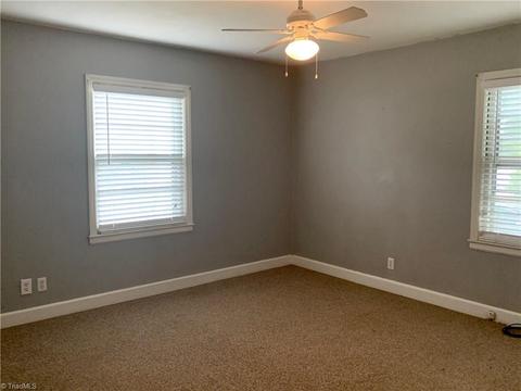 404 Rockspring Rd, High Point, NC 27262 photo 10