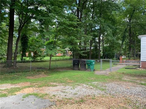 404 Rockspring Rd, High Point, NC 27262 photo 17
