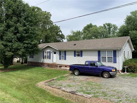383 Hamby Mountain Rd, Purlear, NC 28665 photo 1