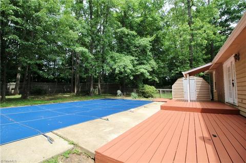 2107 Wickham Ave, High Point, NC 27265 photo 12