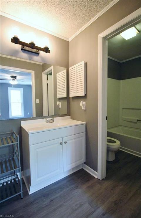 2107 Wickham Ave, High Point, NC 27265 photo 7