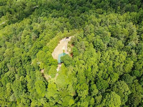 1057 Valley View Dr, Purlear, NC 28665 photo 25