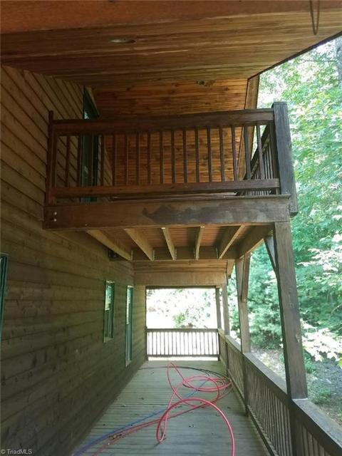 1057 Valley View Dr, Purlear, NC 28665 photo 14