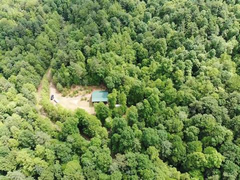 1057 Valley View Dr, Purlear, NC 28665 photo 23