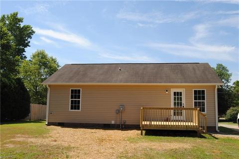 4632 Colonial Cir, Trinity, NC 27370 photo 11