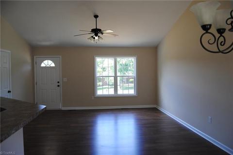 4632 Colonial Cir, Trinity, NC 27370 photo 8