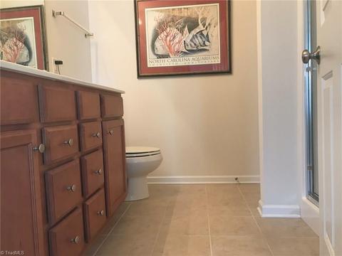 659 Chas Ct, High Point, NC 27265 photo 17