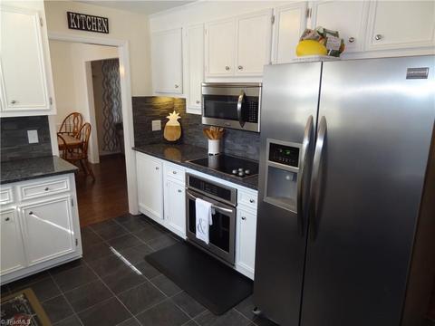 2735 Farmbrook Rd, Winston Salem, NC 27103 photo 11