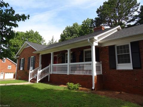 2735 Farmbrook Rd, Winston Salem, NC 27103 photo 3