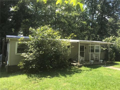 1490 Bald Hill Loop, Madison, NC 27025 photo 2
