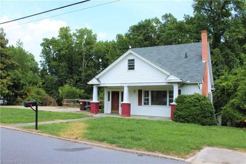 922 Forrest St, High Point, NC 27262 photo 2