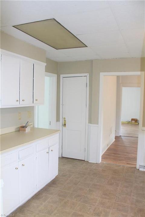 922 Forrest St, High Point, NC 27262 photo 9