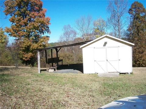 6541 Morgan Ford Rd, Ridgeway, VA 24148 photo 9
