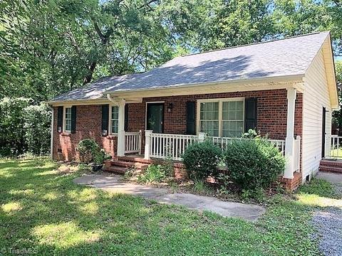 2015 E Stadium Dr, Eden, NC 27288 photo 1