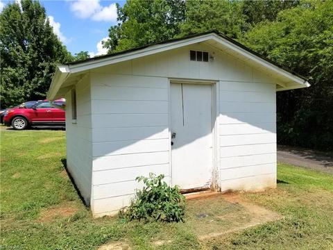 203 Upton St, Randleman, NC 27317 photo 17