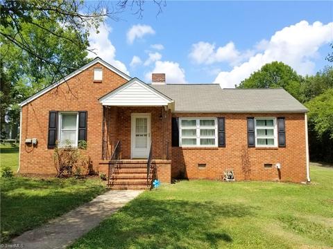 203 Upton St, Randleman, NC 27317 photo 1