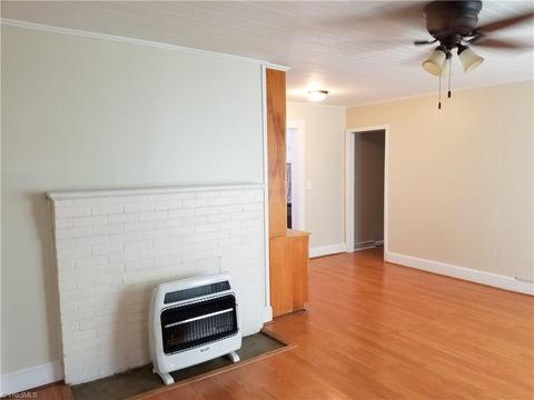 203 Upton St, Randleman, NC 27317 photo 8