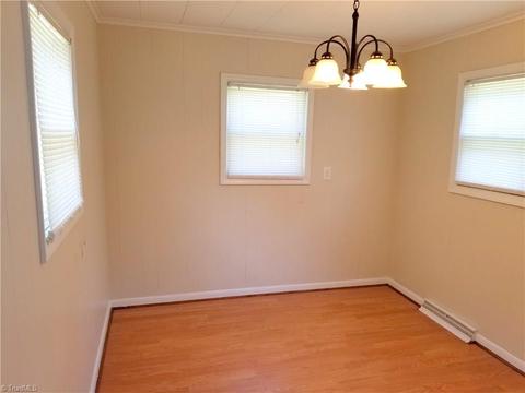 203 Upton St, Randleman, NC 27317 photo 5