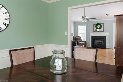 401 Wyndham Ave, High Point, NC 27265 photo 6