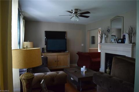 406 Sunset Dr, High Point, NC 27262 photo 6