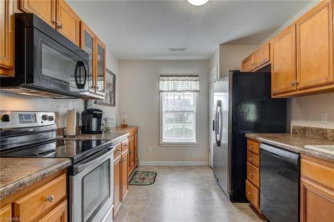 6048 Evans Mill Rd, High Point, NC 27265 photo 9