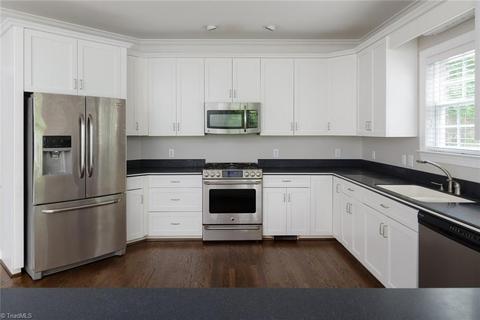 2108 Setliff Dr, High Point, NC 27265 photo 8