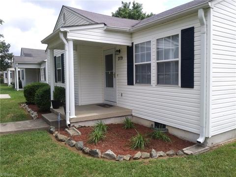 209 Windley St, High Point, NC 27260 photo 2
