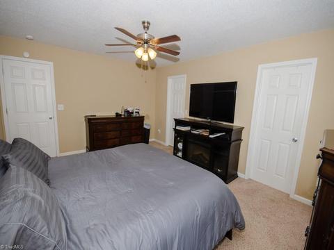 1824 Chatfield Dr, High Point, NC 27260 photo 14