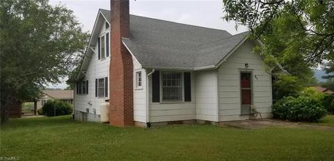 241 Shingle Gap Rd, Purlear, NC 28665 photo 3