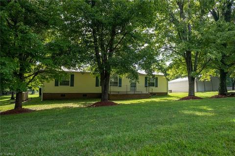 8791 Kiger Rd, Germanton, NC 27019 photo 2