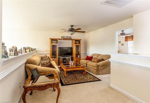 2484 Ingleside Dr, High Point, NC 27265 photo 13