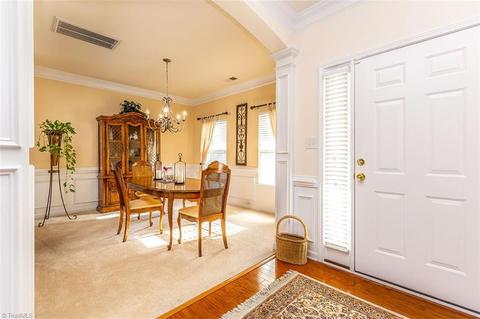 2484 Ingleside Dr, High Point, NC 27265 photo 2