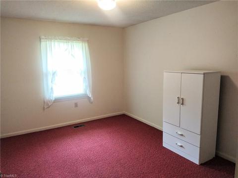 1123 E Springfield Rd, High Point, NC 27263 photo 16