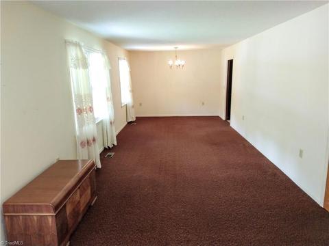 1123 E Springfield Rd, High Point, NC 27263 photo 5