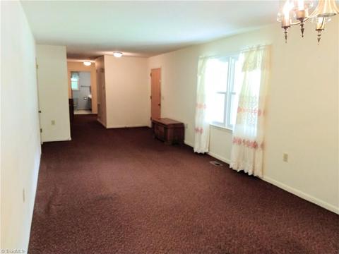1123 E Springfield Rd, High Point, NC 27263 photo 6