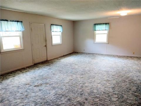 1123 E Springfield Rd, High Point, NC 27263 photo 18