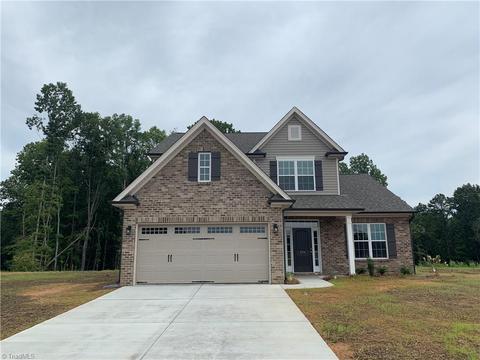 270 Shadow Trl, Clemmons, NC 27012 photo 1