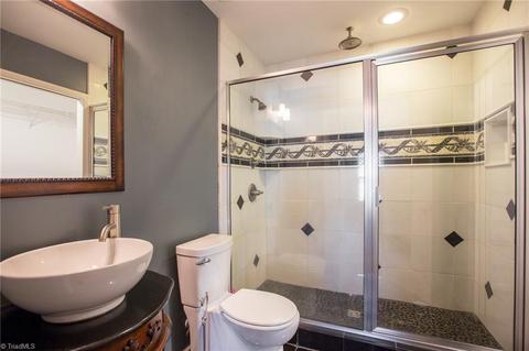 2464 Aston Ct, High Point, NC 27265 photo 24