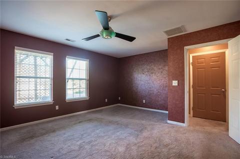 2464 Aston Ct, High Point, NC 27265 photo 23