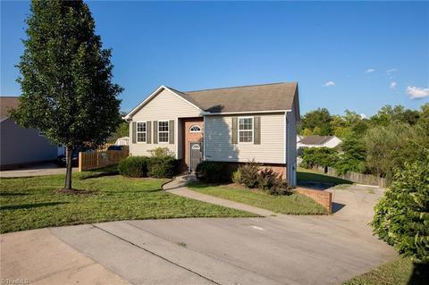 2464 Aston Ct, High Point, NC 27265 photo 1