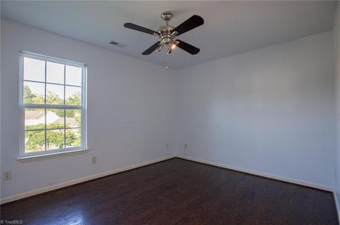 2464 Aston Ct, High Point, NC 27265 photo 21